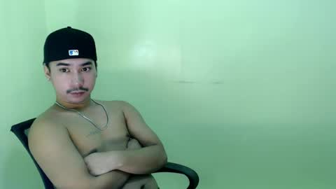 Snapshot of dave_cummers chatting on July 2026 04:19:01 AM DAVE online show from July 2026 04:19:01 AM