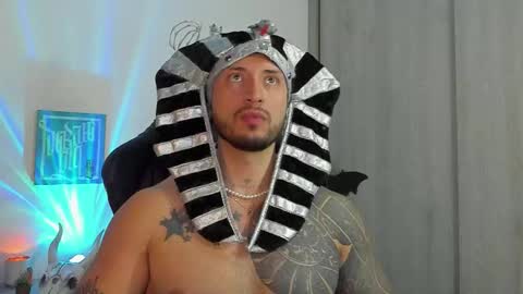 Snapshot of dave_max93 chatting on October 2025 11:50:04 PM DAVE MAX online show from October 2025 11:50:04 PM