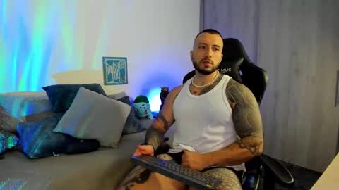 Snapshot of dave_max93 chatting on November 2025 02:56:02 AM DAVE MAX online show from November 2025 02:56:02 AM