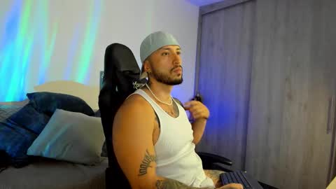 Snapshot of dave_max93 chatting on November 2025 03:16:01 AM DAVE MAX online show from November 2025 03:16:01 AM