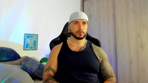 Snapshot of dave_max93 chatting on November 2025 03:28:01 AM DAVE MAX online show from November 2025 03:28:01 AM