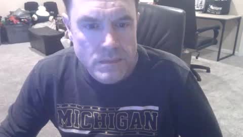 Snapshot of daved14u chatting on November 2025 07:30:01 AM daved14u online show from November 2025 07:30:01 AM