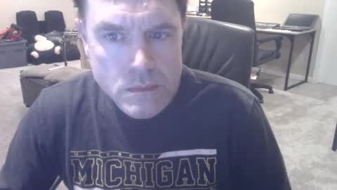 Snapshot of daved14u chatting on March 2026 05:22:02 AM daved14u online show from March 2026 05:22:02 AM