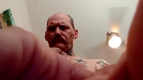 Snapshot of davedowning042075 chatting on October 2025 06:40:02 PM davedowning042075 online show from October 2025 06:40:02 PM