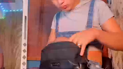 Snapshot of daveel_hot chatting on September 2025 01:01:01 PM daveel_hot online show from September 2025 01:01:01 PM