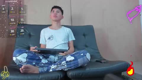 Snapshot of daveel_hot chatting on October 2025 01:33:02 PM daveel_hot online show from October 2025 01:33:02 PM