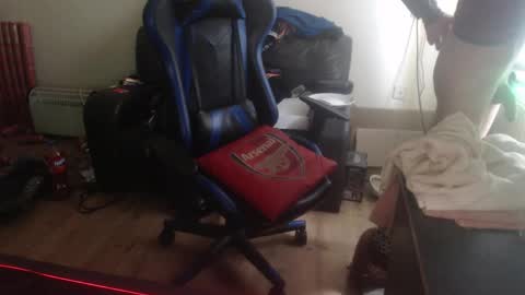 dave online show from October 2025 11:17:01 AM