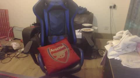 dave online show from December 2025 04:40:02 AM