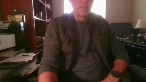 Snapshot of davethebooky chatting on October 2025 05:01:01 PM Dave online show from October 2025 05:01:01 PM