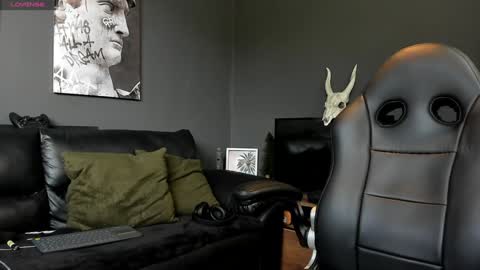 Snapshot of davevilboy chatting on December 2024 03:39:01 PM Daves online show from December 2024 03:39:01 PM