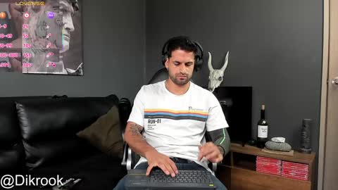 Snapshot of davevilboy chatting on February 2025 12:27:02 PM Daves online show from February 2025 12:27:02 PM