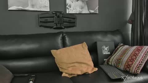 Snapshot of davevilboy chatting on October 2025 01:02:02 PM Daves online show from October 2025 01:02:02 PM