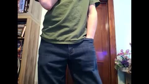 Snapshot of davey33_ chatting on January 2025 08:53:02 PM davey33_ online show from January 2025 08:53:02 PM