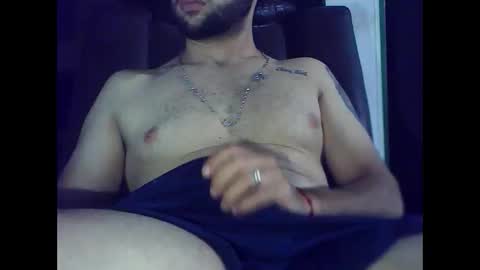 Snapshot of david23vergota chatting on April 2026 03:31:02 AM david23vergota online show from April 2026 03:31:02 AM