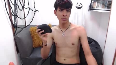 Snapshot of david_925_ chatting on October 2025 04:26:01 AM David online show from October 2025 04:26:01 AM