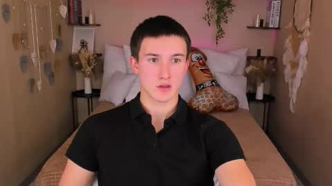 Snapshot of david__diamond chatting on October 2025 04:05:02 PM David online show from October 2025 04:05:02 PM