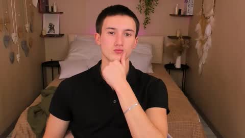 Snapshot of david__diamond chatting on November 2025 04:07:01 PM David online show from November 2025 04:07:01 PM