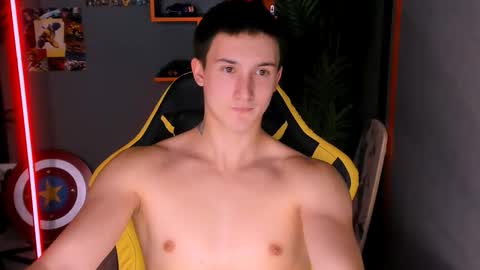 Snapshot of david__diamond chatting on November 2025 04:51:02 PM David online show from November 2025 04:51:02 PM