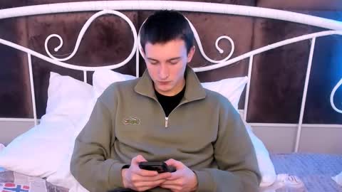 Snapshot of david__diamond chatting on November 2025 04:18:02 PM David online show from November 2025 04:18:02 PM