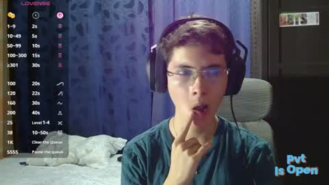 Snapshot of david_colombian chatting on June 2026 01:22:01 AM ProgrammerBoy online show from June 2026 01:22:01 AM