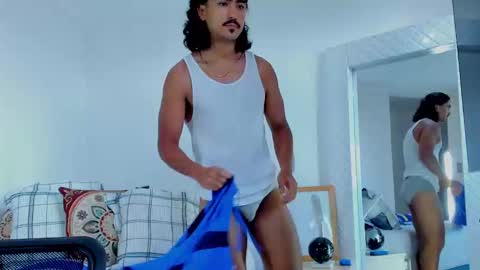 Hey im David that loves to explore and speak their fantasies. Very open talktative and nice. Feel free to chat with me online show from September 2025 01:14:02 PM