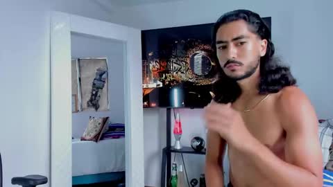 Hey im David that loves to explore and speak their fantasies. Very open talktative and nice. Feel free to chat with me online show from February 2026 01:53:02 PM