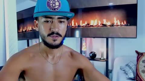 Hey im David that loves to explore and speak their fantasies. Very open talktative and nice. Feel free to chat with me online show from July 2026 12:57:02 AM