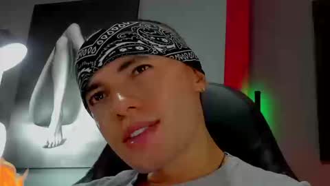 David Jons online show from September 2025 01:08:02 AM