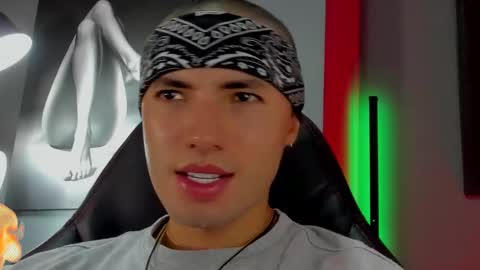 David Jons online show from September 2025 11:42:01 PM