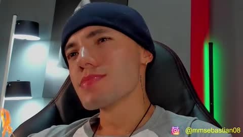 Snapshot of david_jons7 chatting on February 2026 01:10:02 AM David Jons online show from February 2026 01:10:02 AM