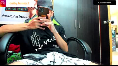 Snapshot of david_latin666_ chatting on December 2024 06:37:02 PM David online show from December 2024 06:37:02 PM