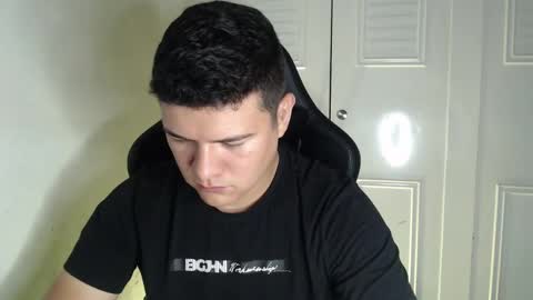 Snapshot of david_smit_ chatting on September 2025 11:38:02 PM david smit online show from September 2025 11:38:02 PM