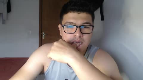 Snapshot of david_smit_ chatting on April 2026 06:31:02 PM david smit online show from April 2026 06:31:02 PM