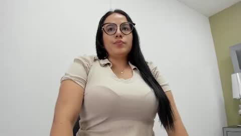 david_victoriaa online show from July 2026 01:06:02 PM