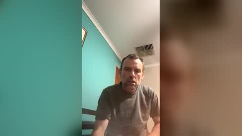 Snapshot of davidcam81outlook chatting on May 2026 12:33:02 PM Myway online show from May 2026 12:33:02 PM