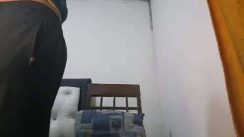 davidcr89 online show from February 2026 06:09:01 AM