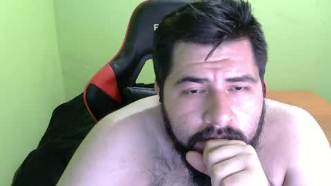 Snapshot of daviddelz chatting on April 2026 07:44:02 AM David online show from April 2026 07:44:02 AM