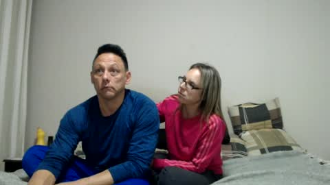 Davidstrong cam online show from June 2026 06:56:01 PM