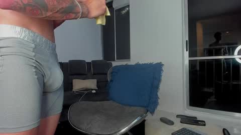 Snapshot of davis_alx chatting on December 2024 12:11:02 AM davis  instagram davis alx1 online show from December 2024 12:11:02 AM