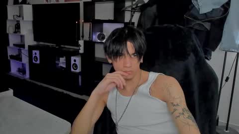 Snapshot of davisross chatting on March 2026 06:23:02 PM davis online show from March 2026 06:23:02 PM