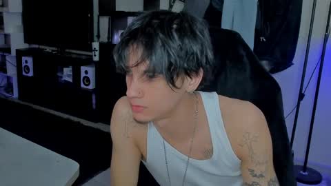 Snapshot of davisross chatting on March 2026 09:32:02 PM davis online show from March 2026 09:32:02 PM