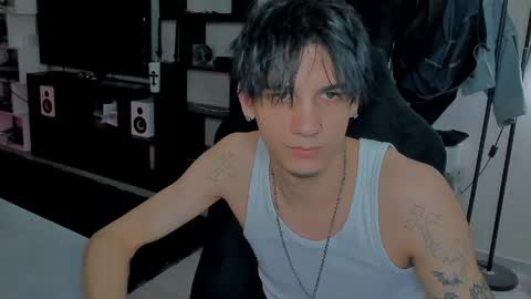 Snapshot of davisross chatting on April 2026 04:35:01 AM davis online show from April 2026 04:35:01 AM