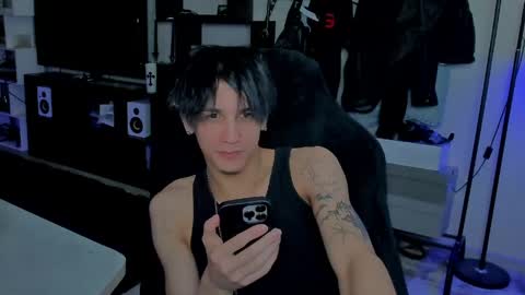 Snapshot of davisross chatting on April 2026 02:15:02 PM davis online show from April 2026 02:15:02 PM