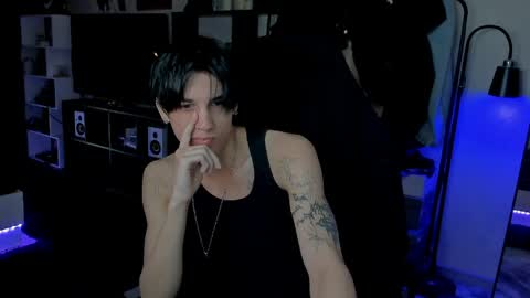Snapshot of davisross chatting on May 2026 01:04:02 PM davis online show from May 2026 01:04:02 PM