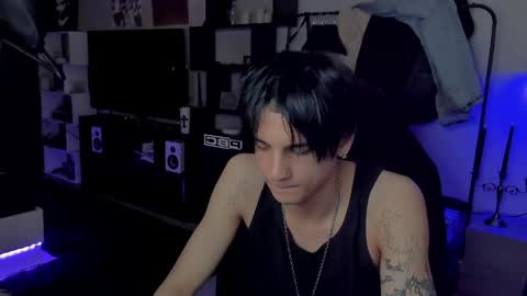 Snapshot of davisross chatting on June 2026 12:57:02 AM davis online show from June 2026 12:57:02 AM