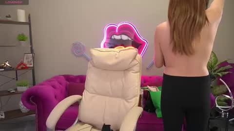 DawnGwin      Sasha online show from March 2026 06:50:01 AM