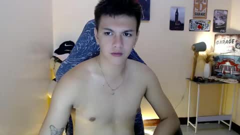 Snapshot of dax_x chatting on March 2025 03:33:01 AM JC LOVER BOY online show from March 2025 03:33:01 AM