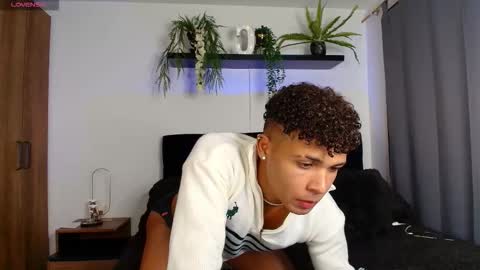 Snapshot of daxcollins11 chatting on November 2025 06:12:01 PM DAX online show from November 2025 06:12:01 PM