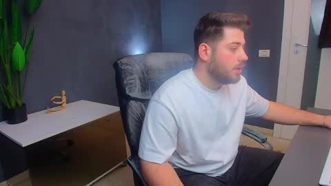 Snapshot of daxgreer chatting on March 2026 04:24:04 AM DaxGreer online show from March 2026 04:24:04 AM