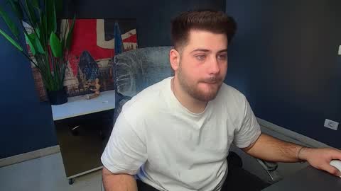 Snapshot of daxgreer chatting on April 2026 04:45:01 AM DaxGreer online show from April 2026 04:45:01 AM